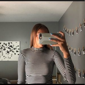 H&M long sleeve crop top